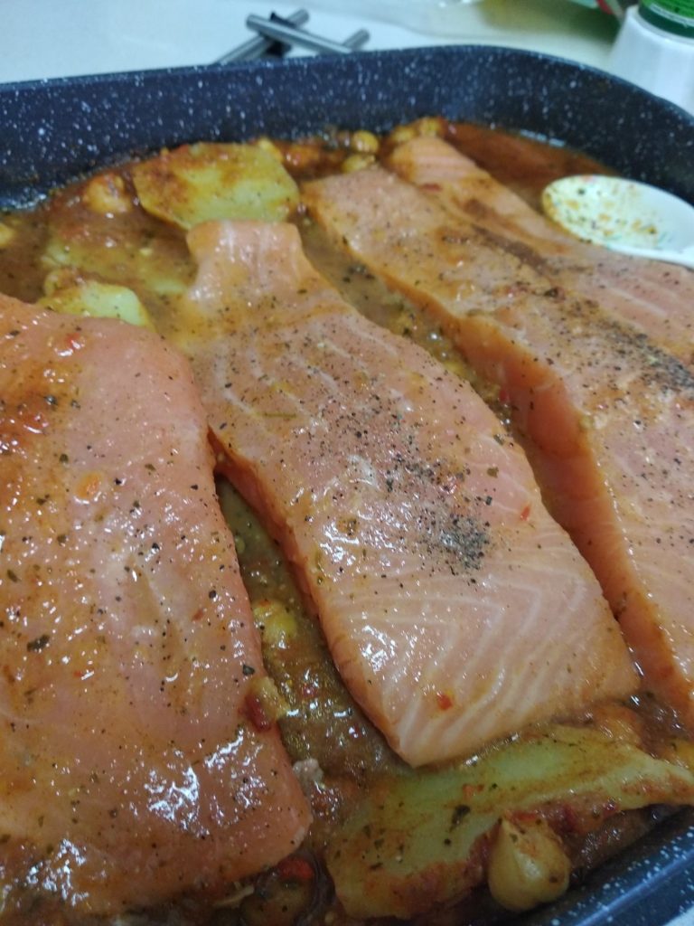 דג סלמון בתנור