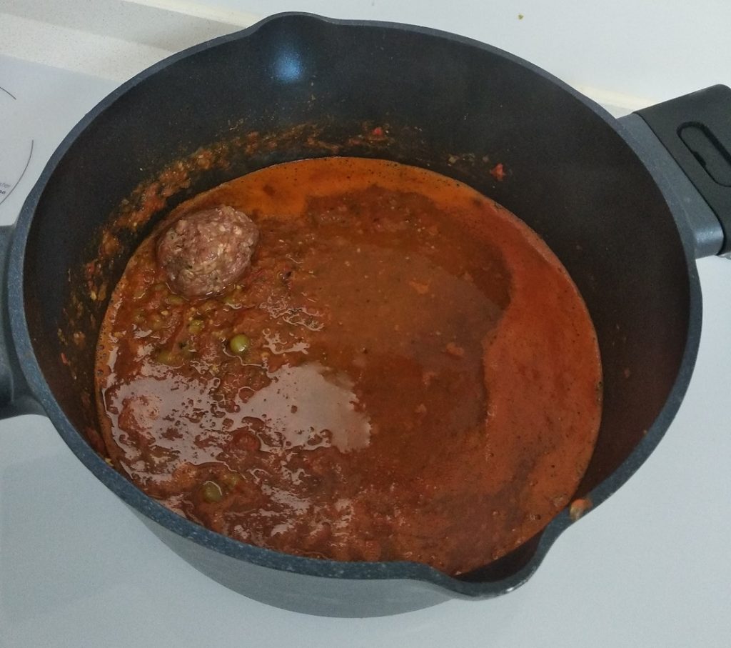 קציצות בשר ברוטב עגבניות