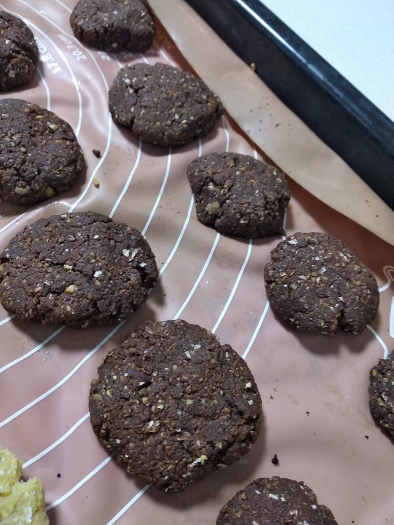 עוגיות חומוס קקאו ללא גלוטן כשר לפסח